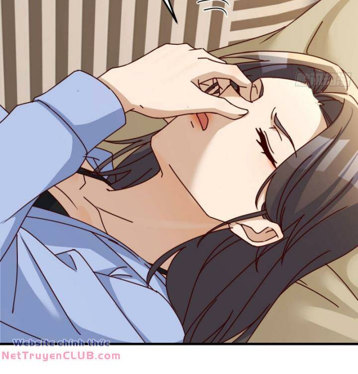 Trong Nhà Có 2 Bạn Gái Song Sinh - Chapter 304 - Page 13