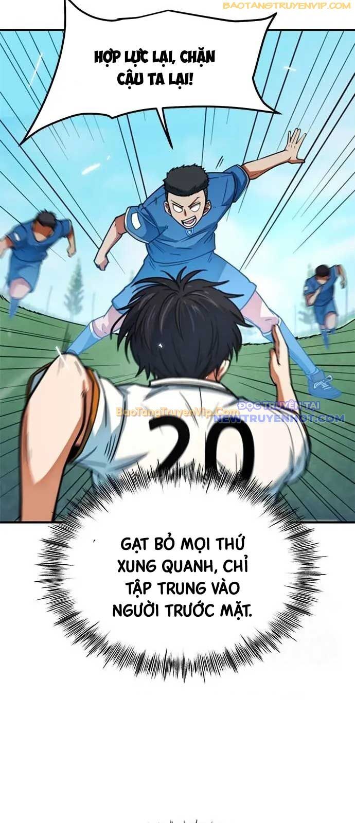 Tôi Bị Hiểu Lầm Là Siêu Sao Trên Sân Cỏ - Chapter 13 - Page 64