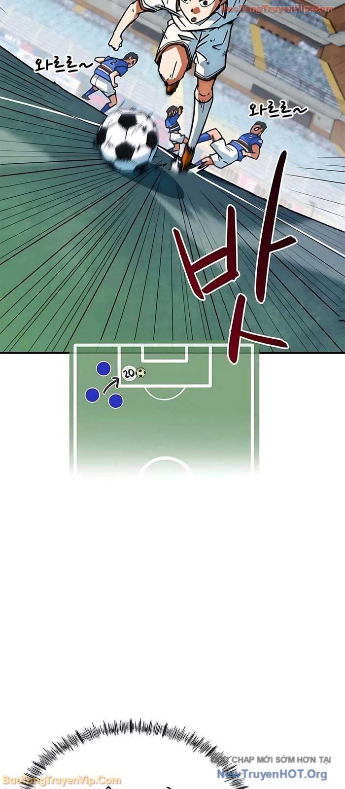 Tôi Bị Hiểu Lầm Là Siêu Sao Trên Sân Cỏ - Chapter 35 - Page 32