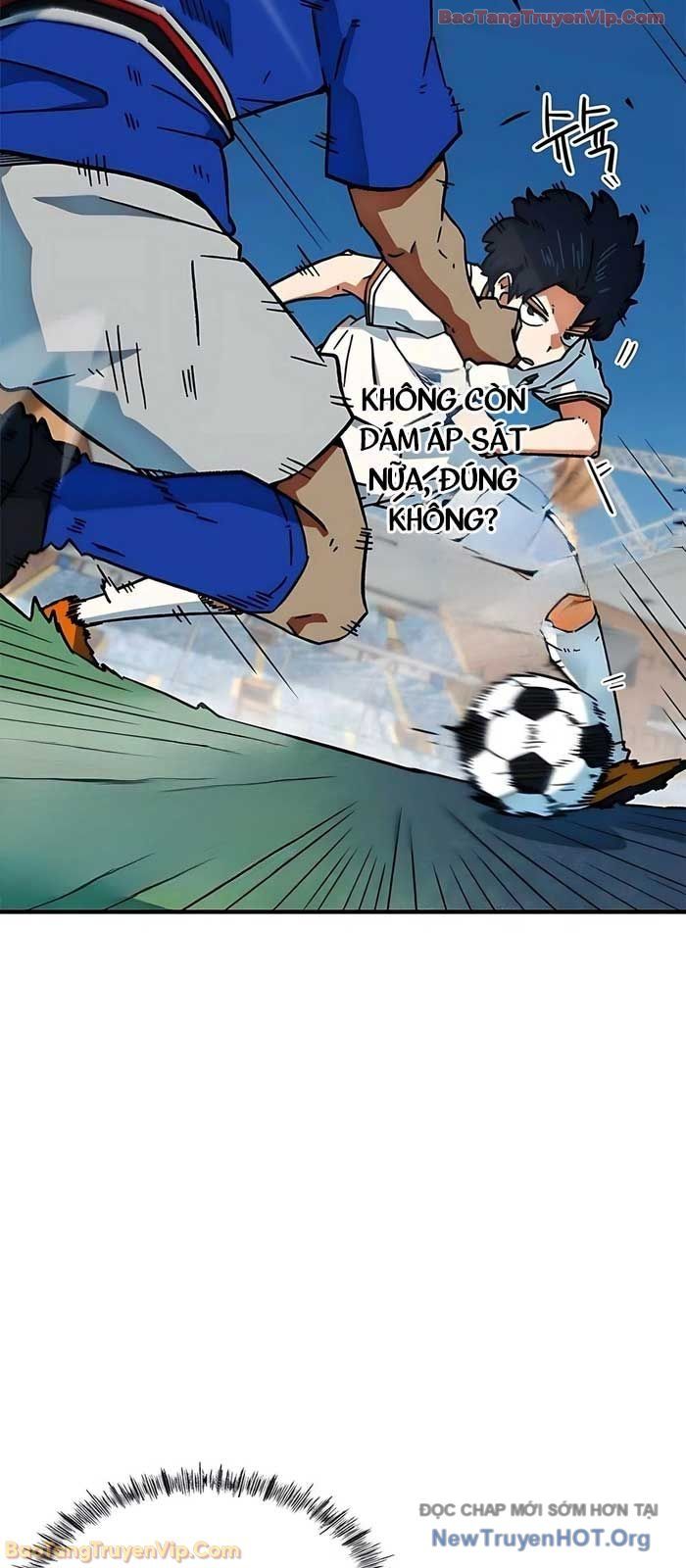 Tôi Bị Hiểu Lầm Là Siêu Sao Trên Sân Cỏ - Chapter 35 - Page 56