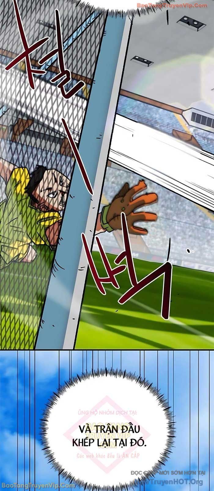 Tôi Bị Hiểu Lầm Là Siêu Sao Trên Sân Cỏ - Chapter 35 - Page 64