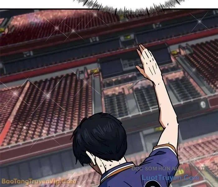Tôi Bị Hiểu Lầm Là Siêu Sao Trên Sân Cỏ - Chapter 38 - Page 33