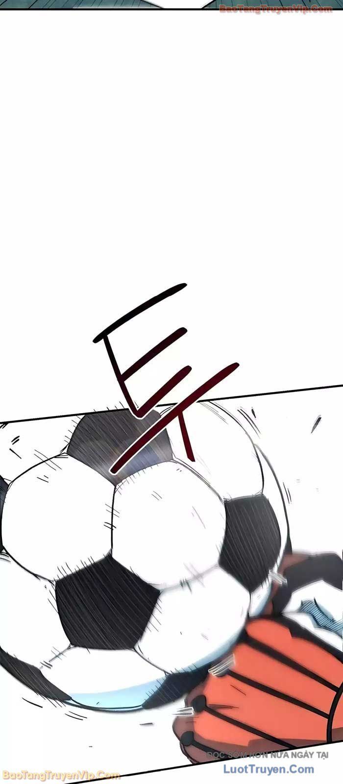 Tôi Bị Hiểu Lầm Là Siêu Sao Trên Sân Cỏ - Chapter 40 - Page 42