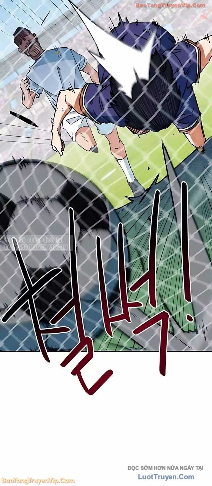 Tôi Bị Hiểu Lầm Là Siêu Sao Trên Sân Cỏ - Chapter 40 - Page 52