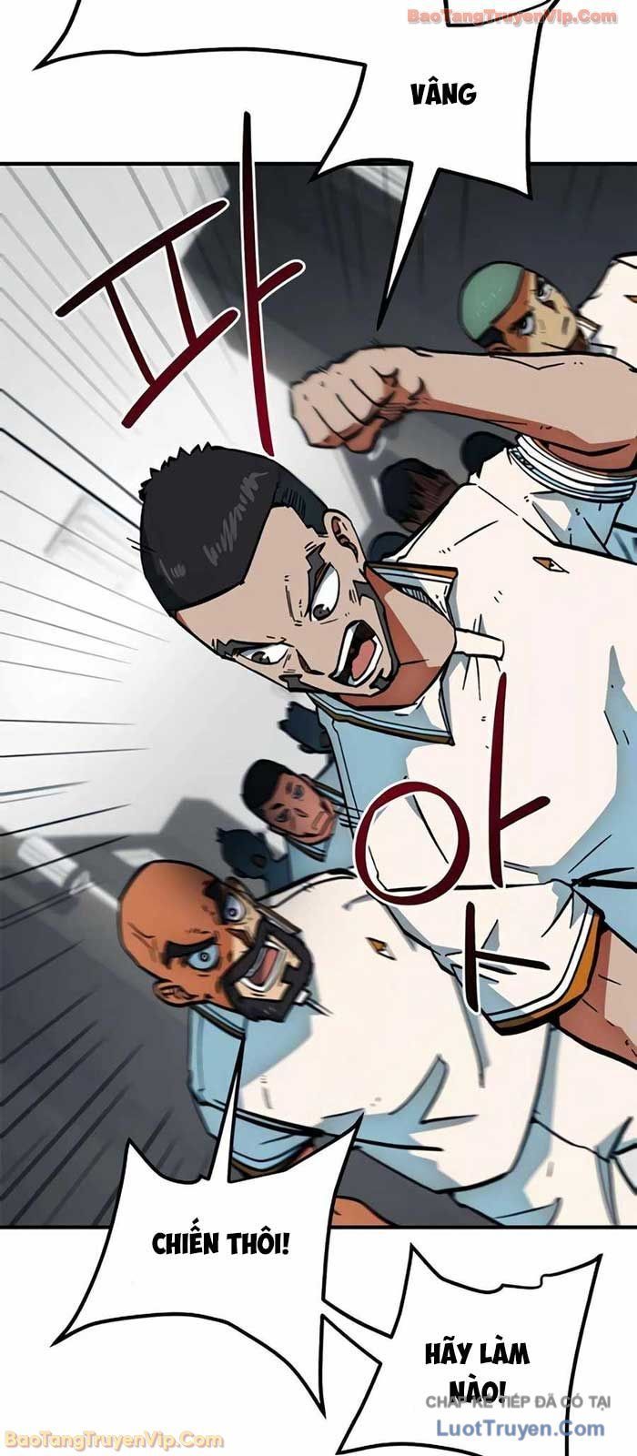 Tôi Bị Hiểu Lầm Là Siêu Sao Trên Sân Cỏ - Chapter 43 - Page 65