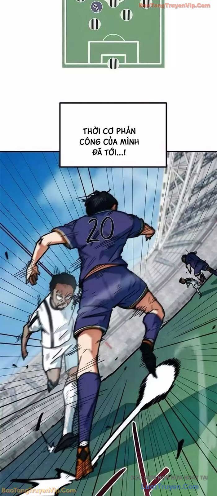 Tôi Bị Hiểu Lầm Là Siêu Sao Trên Sân Cỏ - Chapter 53 - Page 11