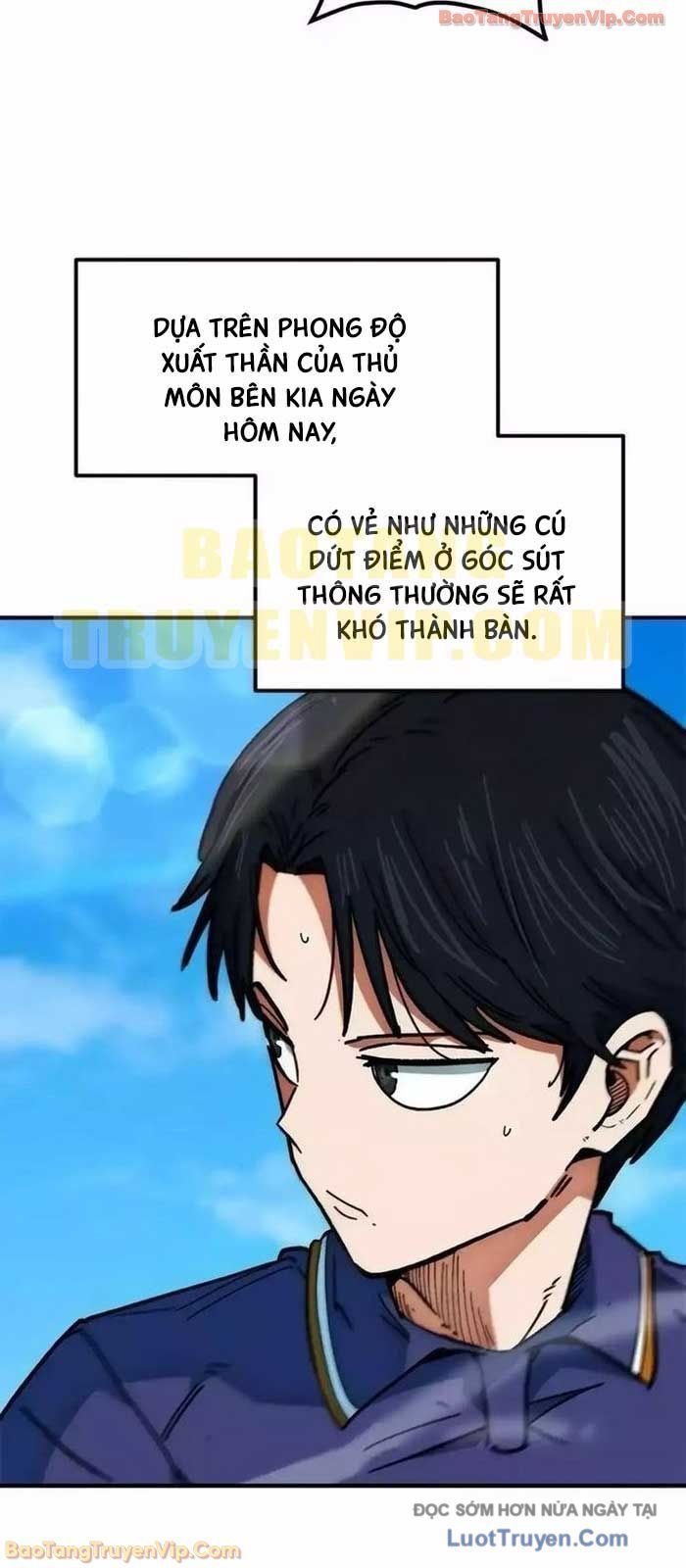 Tôi Bị Hiểu Lầm Là Siêu Sao Trên Sân Cỏ - Chapter 53 - Page 69